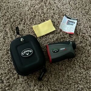 Callaway 300 Pro Range finder with case